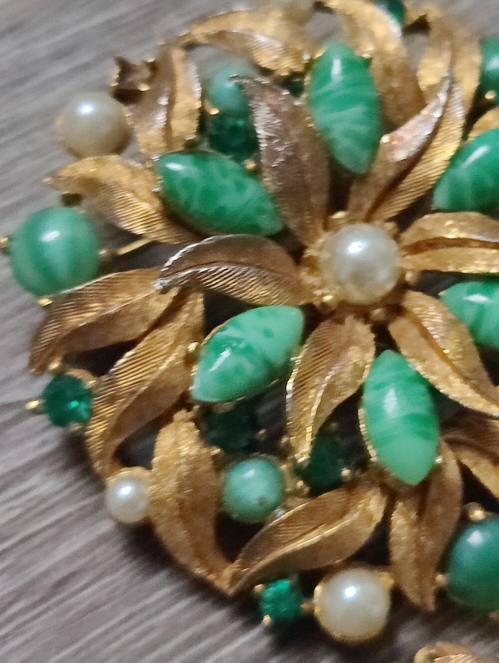 Vintage Jade Peking Glass Brooch And Matching Earrings - Picture 4 of 8